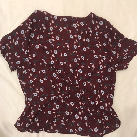 Red bouse🥀 - Picture 4 of 4